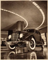 Chrysler Airflow Four Door Sedan, pub. 1937 (foto sépia)