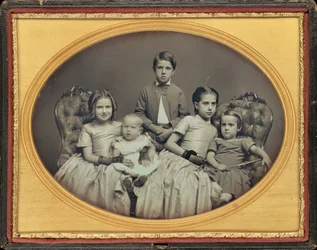 Retrato de cinco crianças,c. 1850 (foto)