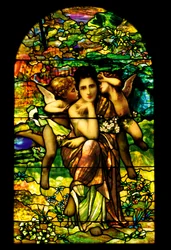 Uma janela de vidro favrile com chumbo e banhada, c.1895