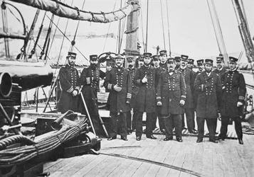 Capitão John A. Winslow (1811-1973) com os seus Oficiais a bordo do USS Kearsarge