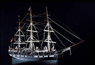 Modelo de um navio baleeiro do século XVIII (madeira)
