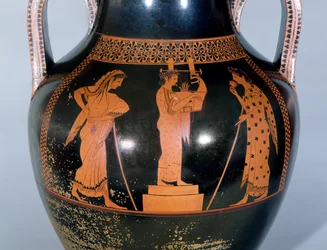 Ânfora ática de figuras vermelhas retratando uma citharede tocando em uma competição musical, c.525-520 aC (cerâmica)