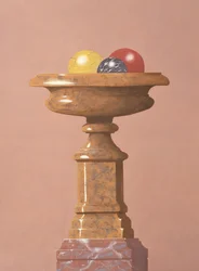 Vaso de mármore, bolas de mármore vermelhas, pretas e amarelas