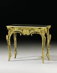 Mesa de escritório de Luís XIV, c.1700 (ormolu, tartaruga, ébano, latão e chifre manchado de azul)