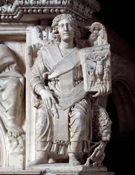 Arte Gótica: O arcanjo Michael segurando uma tábua com crucificação. Escultura do púlpito