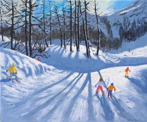 Longas sombras de árvores e esquiadores, Tignes, 2016-2019
