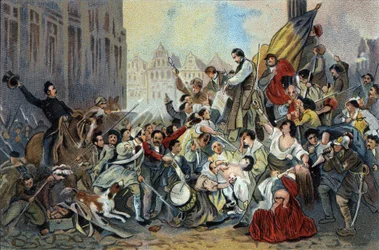 Episódio da Revolução de 1830, em frente à Câmara Municipal de Bruxelas. Cromolitografia publicitária dos chocolates Antoine em Bruxelas, início do século XX. Coleção Particular
