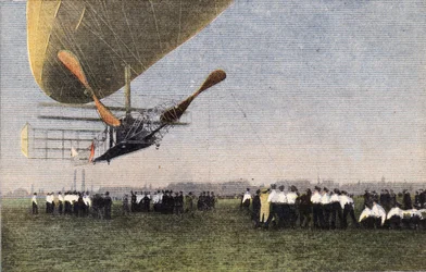 De Compiegne a Londres por via aérea: o desembarque de Bayard-Clement (Bayard Clement) para Wormwood Scrubbs. Gravação. Um dos jornais "Le petit parisien" em 30/10/1910. Coleção privada.
