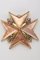 Grão-Ducado da Toscana - Ordem de Santo Estêvão: cruz de anterior ou oficial de justiça - Anverso - Modelo do século XVII - Tamanho bronze dourado, cobre e cristal - D: 9,7 cm; peso: 70 g - Colecção privada