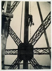 Pintor da Torre Eiffel em 1889, Paris