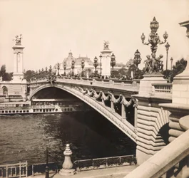 Exposição Universal de 1900 - Exposition Universelle de 1900 em Paris: A ponte Alexandre III - coleção particular