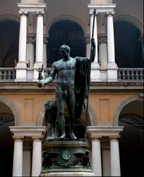 Napoleão Bonaparte (1769-1821) representado como Marte Pacificador. Escultura em bronze de Antonio Canova (1757-1822), 1809. A. 325 x 125 cm. Pátio do Palazzo Brera, Milão
