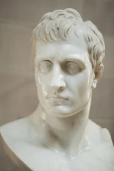 Napoleão Bonaparte (mármore)