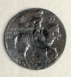 Medalha de Ludovico III Gonzaga (1414-1478), Marquês de Mântua. Recto: o Marquês armado a cavalo, bronze, pátina negra