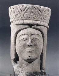 Cabeça de uma rainha armênia, 11º ou 12º século