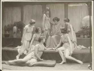 [Isadora Duncan e Grupo].