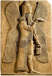 Gênio alado. Detalhe de um relevo do palácio do rei assírio Sargão II, 722-705 aC
