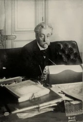 Retrato do escritor Frederic Masson (foto)