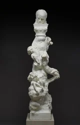 O Poeta e a Vida Contemplativa: A Coluna Fenaille, 1896