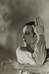 Postal de Robert Helpmann (1909-1986) em The Wanderer 1941