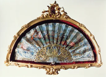 Fan, decorado com uma cena de um campeão de fete, pertencente à Imperatriz Elisabeth (marfim, dourado)