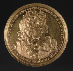 Medalhão, tendo retratos dos imperadores romanos sagrados Leopold I (1640-1705) e Joseph I (1678-1711) por Philipp Heinrich, 1692 (ouro)