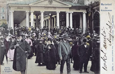 Cartão postal representando o rei Edward VII (1841-1910) visitando o spa de Marienbad, c.1905