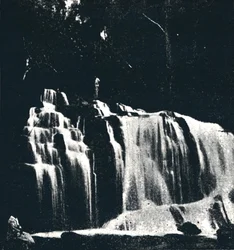Cachoeira no Rio Dourado Lencoes, 1895