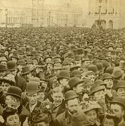 Multidão na abertura da Exposição Colombiana, Chicago, Illinois, EUA, 1893.