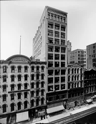 Clifton House, edifício Thomas Church e edifício J. P. Atwater, Chicago, Illinois, EUA, c.1900 (foto a p/b)