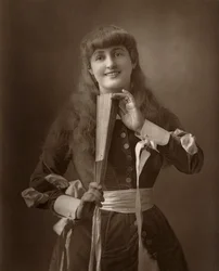 Atriz britânica Alice Atherton em Oliver Grumble, 1886