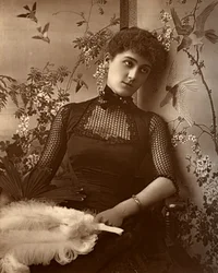 Mary Moore, atriz britânica, 1886