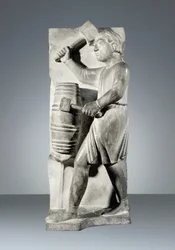 Agosto, estátua do Ciclo dos Meses, Batistério de Parma