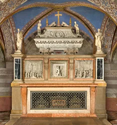 Cripta, Altar Alto com a Arca dos Santos Marcelino e Pedro Exorcista, Interpretada por Benedetto Briosco 1506-08, Recomposta por Matteo Galletti 1609