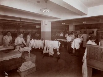 A lavanderia do Hotel McAlpin, 1913 (impressão em gelatina de prata)