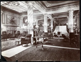 A sala de recepção do Hotel Majestic, 1902 (impressão em gelatina de prata)