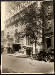 Vista do Robert Treat Hotel, Newark, Nova Jersey, 1916 (impressão em gelatina de prata)
