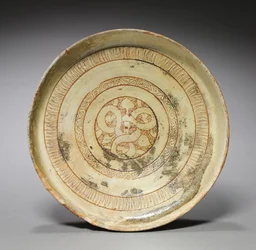 Placa profunda com padrões decorativos, 1100s