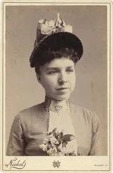 Retrato de uma mulher, anos 1880-1890 (foto)