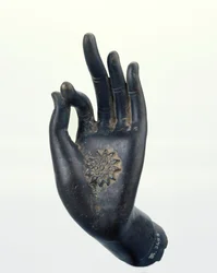 Mão de Buda (bronze)