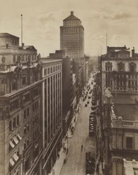 St James Street, o centro bancário e comercial (fotografia a preto e branco)