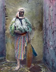 Marrocos, mulher marroquina, data da imagem: cerca de 1910. Arquivo Carl Simon