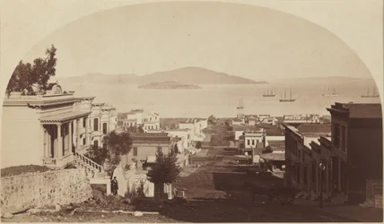 A ilha de Alcatraz e a baía de São Francisco, olhando para o norte, década de 1880 (foto)