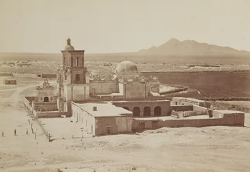 Vista geral da missão de San Xavier, Arizona