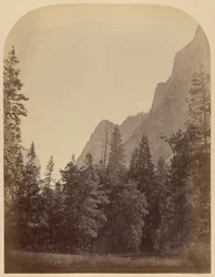 Vista de contorno do Half Dome - 4967 pés, Yo Semite