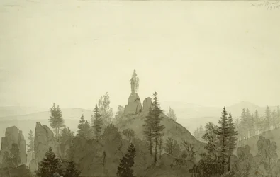 Estátua de Nossa Senhora nas montanhas