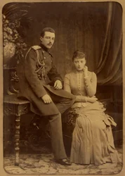 Michel Mikhailovitch de Russie e Anastasia Mikhailovna de Russie - Grão-Duque Michael Mikhailovich da Rússia e Grã-duquesa Anastasia Mikhailovna da Rússia, por Bergamasco, Charles (Karl) (1830-1896). Albumina Foto, c. 1880. Filme e foto do Estado russo