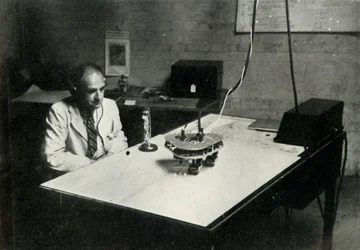 Mesa de controle em uma escola de treinamento de voo da RAF, 1941.