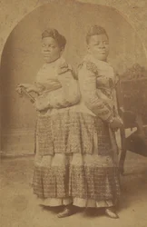 Impressão de albumina de Millie e Christine McCoy, 1880s -1890s.