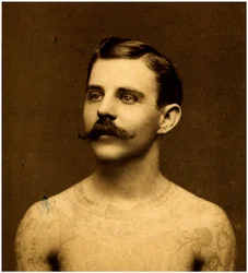 Frank Howard o homem tatuado, c.1900 (cartão de gabinete)